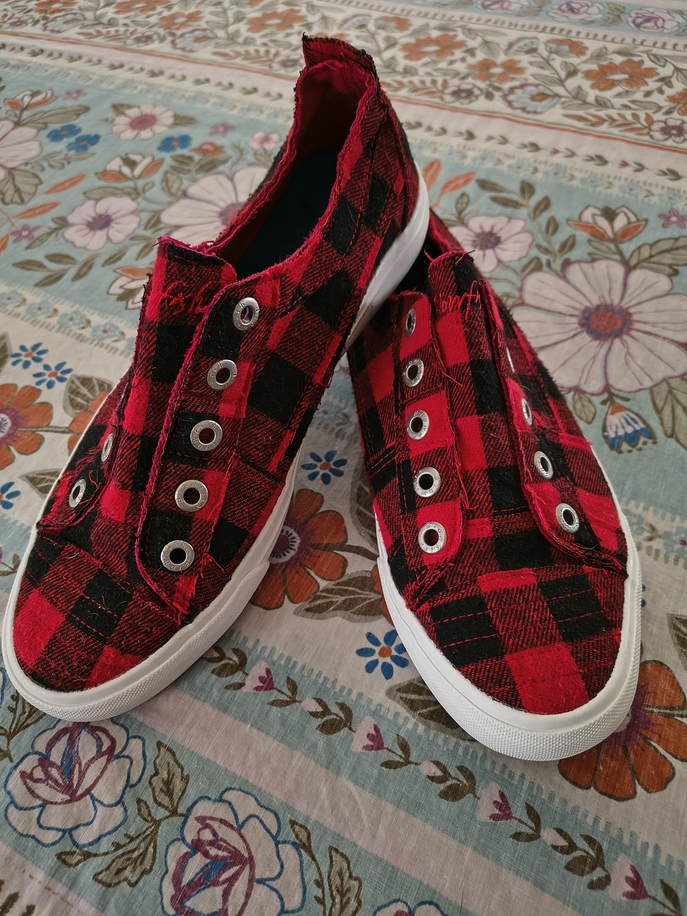 Red Plaid Slip-On Women's Sneakers